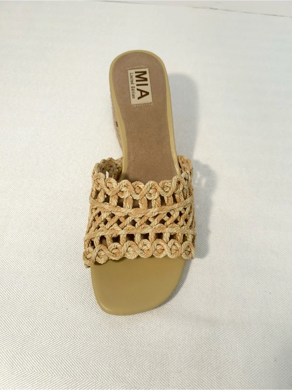 Mia Idella Natural Woven Sandals NIB